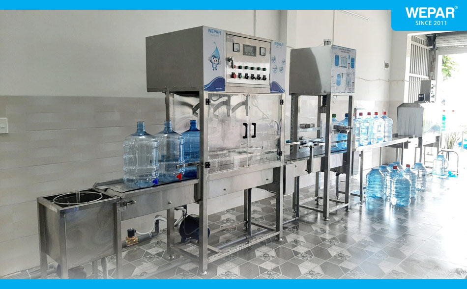 Mở xưởng sản xuất nước đóng bình, đóng chai có lợi nhuận cần xác định được chi phí đầu tư và giá bán.