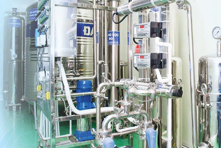 Hệ thống lọc nước RO công nghiệp trong ngành y tế.