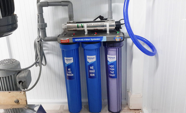 Lựa chọn đơn vị lắp cột lọc nước đầu nguồn chất lượng đảm bảo nguồn nước an toàn. 