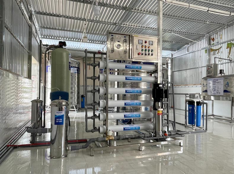 Ứng dụng màng lọc UF trong lọc sản xuất nước đóng bình đóng chai.